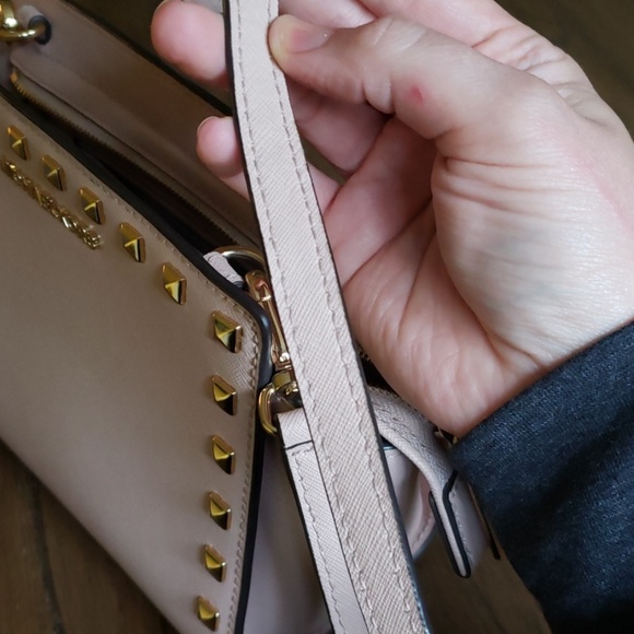 Michael Kors purse - Picture 8 of 8